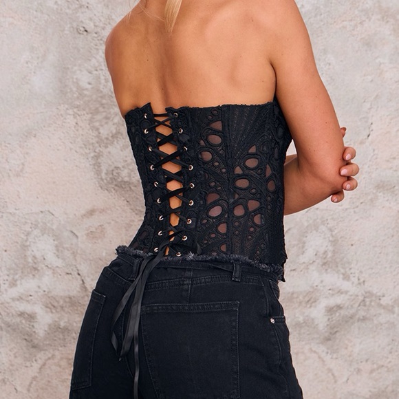 NWT-  BLACK TEXTURED SHEER FLORAL LACE CORSET from PrettyLittleThing - Picture 2 of 7